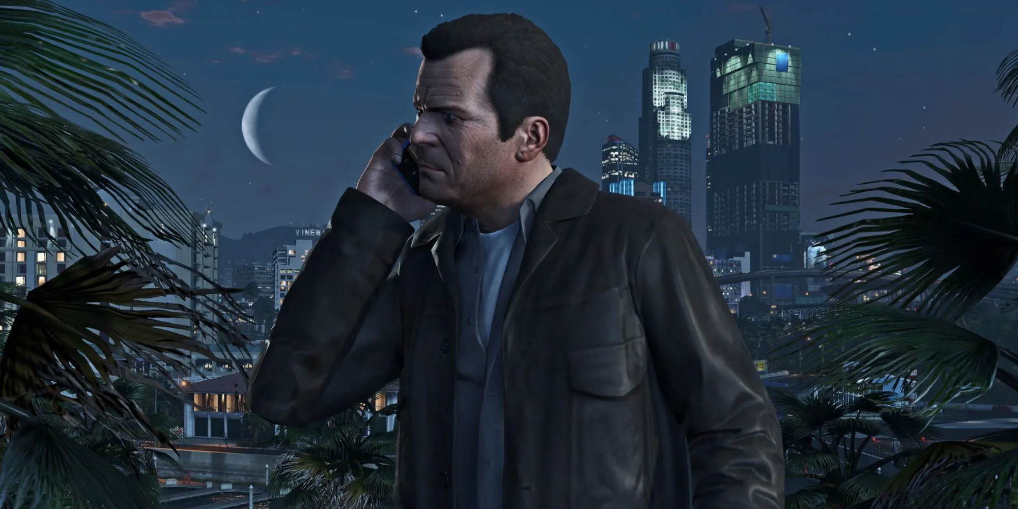 Nhân vật Michael gọi điện thoại trong game Grand Theft Auto 5