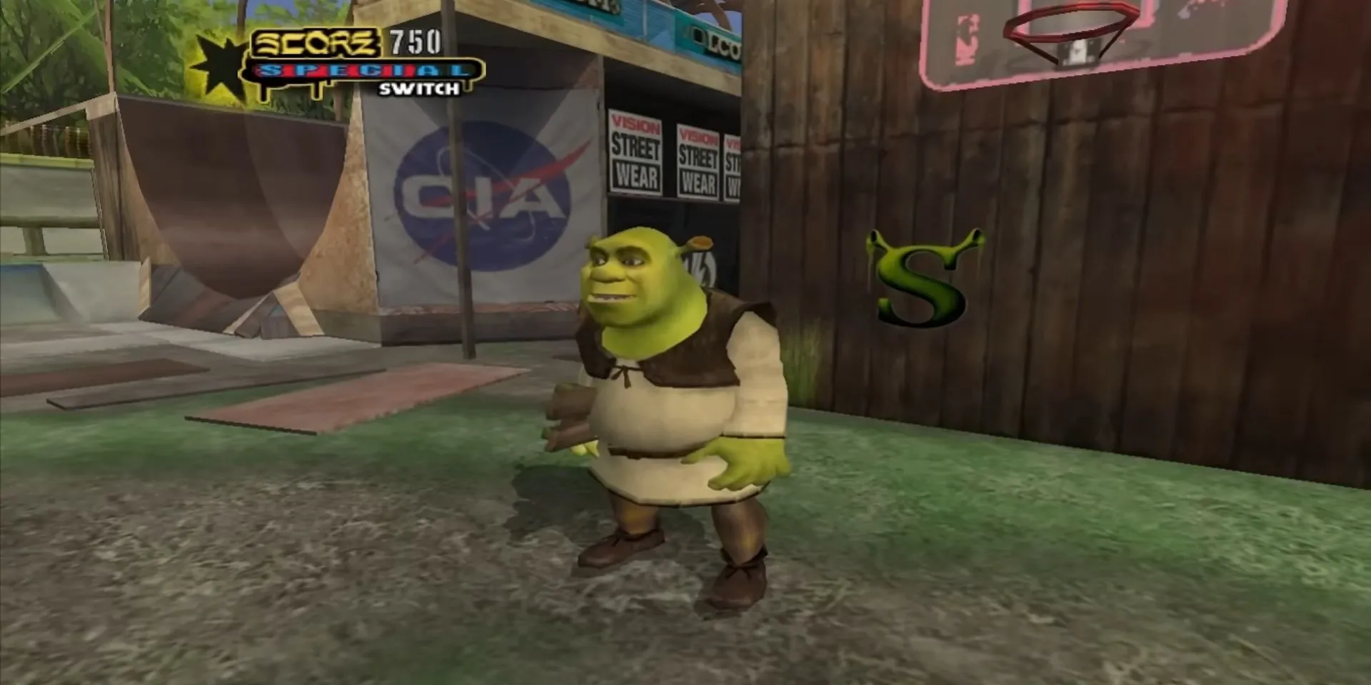 Shrek, nhân vật hoạt hình, đang trượt ván trong môi trường Skatopia của game Tony Hawk's Underground 2