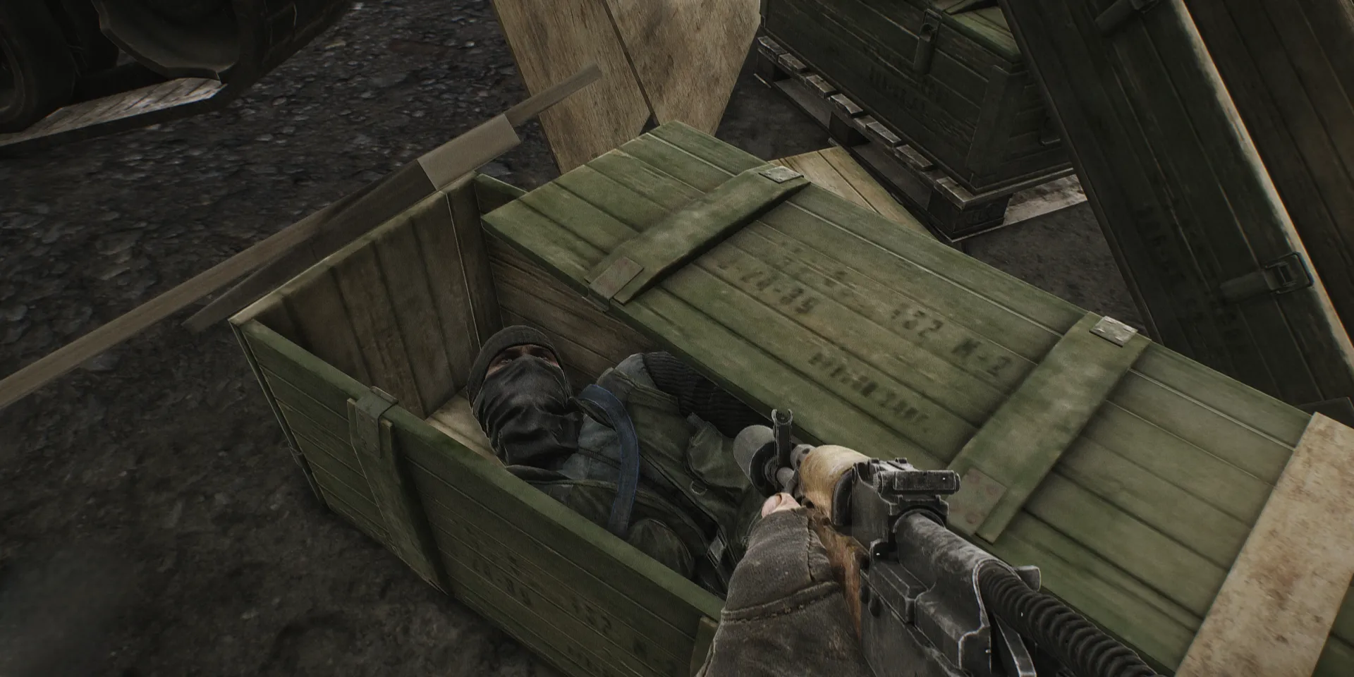 Xác Scav trong hộp đạn trong game bắn súng sinh tồn Escape From Tarkov
