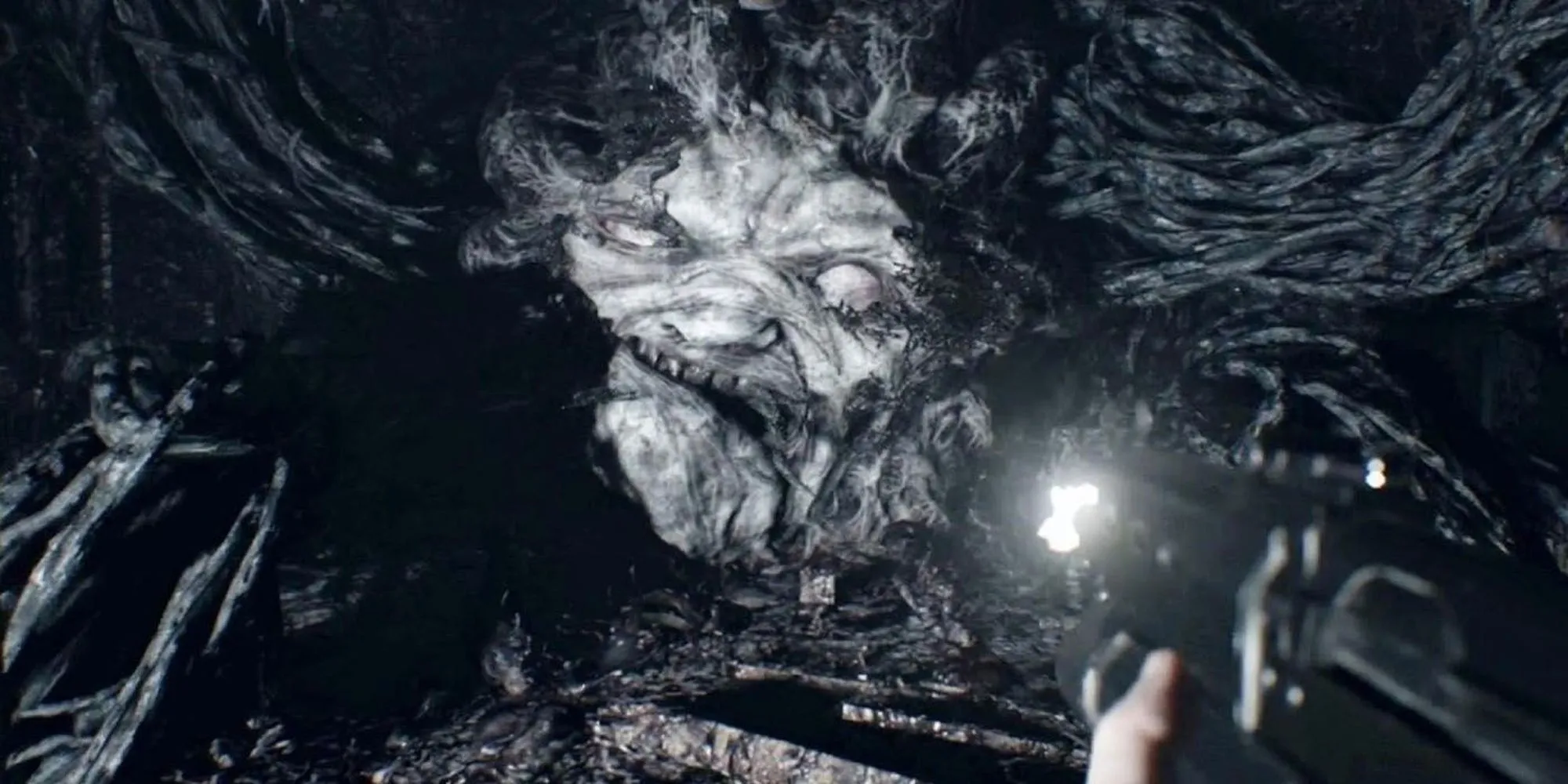 Eveline trong hình dạng nấm khổng lồ từ Resident Evil 7: Biohazard