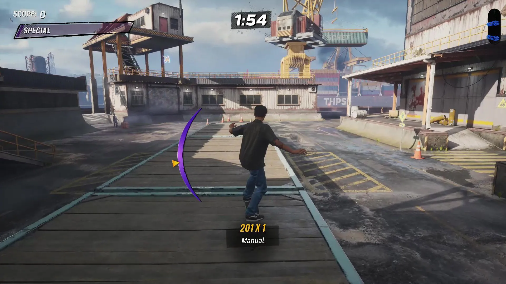Người chơi thực hiện kỹ thuật Manual Combo trên nóc tàu hỏa trong màn chơi Khu Cảng Tàu (Shipyard) của Tony Hawk's Pro Skater 3 + 4