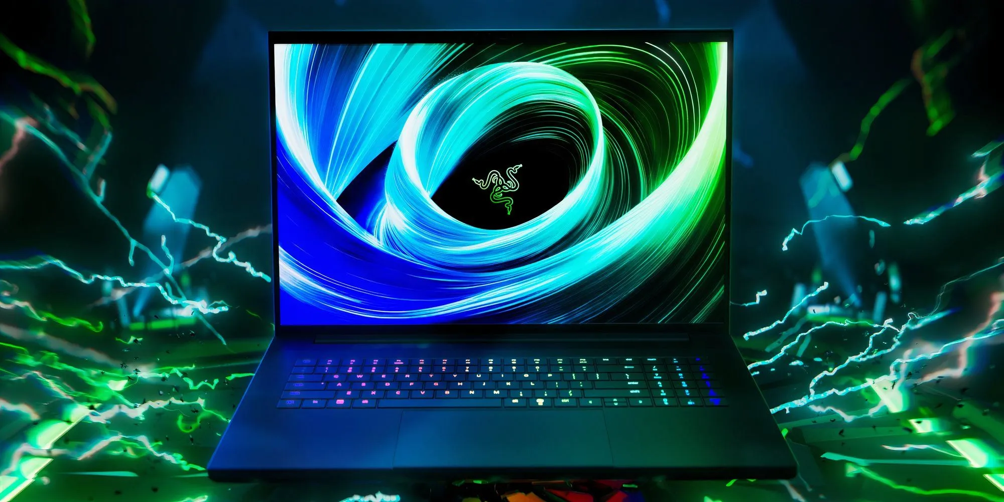 Razer Blade 2025 kết nối với dock Thunderbolt 5 tăng cường hiệu năng chơi game