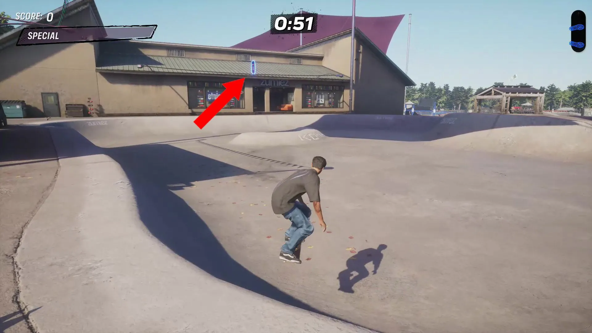 Ván Trượt Ẩn được tìm thấy trong khu vực bể bơi skate, cạnh cửa hàng Zumiez ở màn chơi Kona của Tony Hawk's Pro Skater 3 + 4.