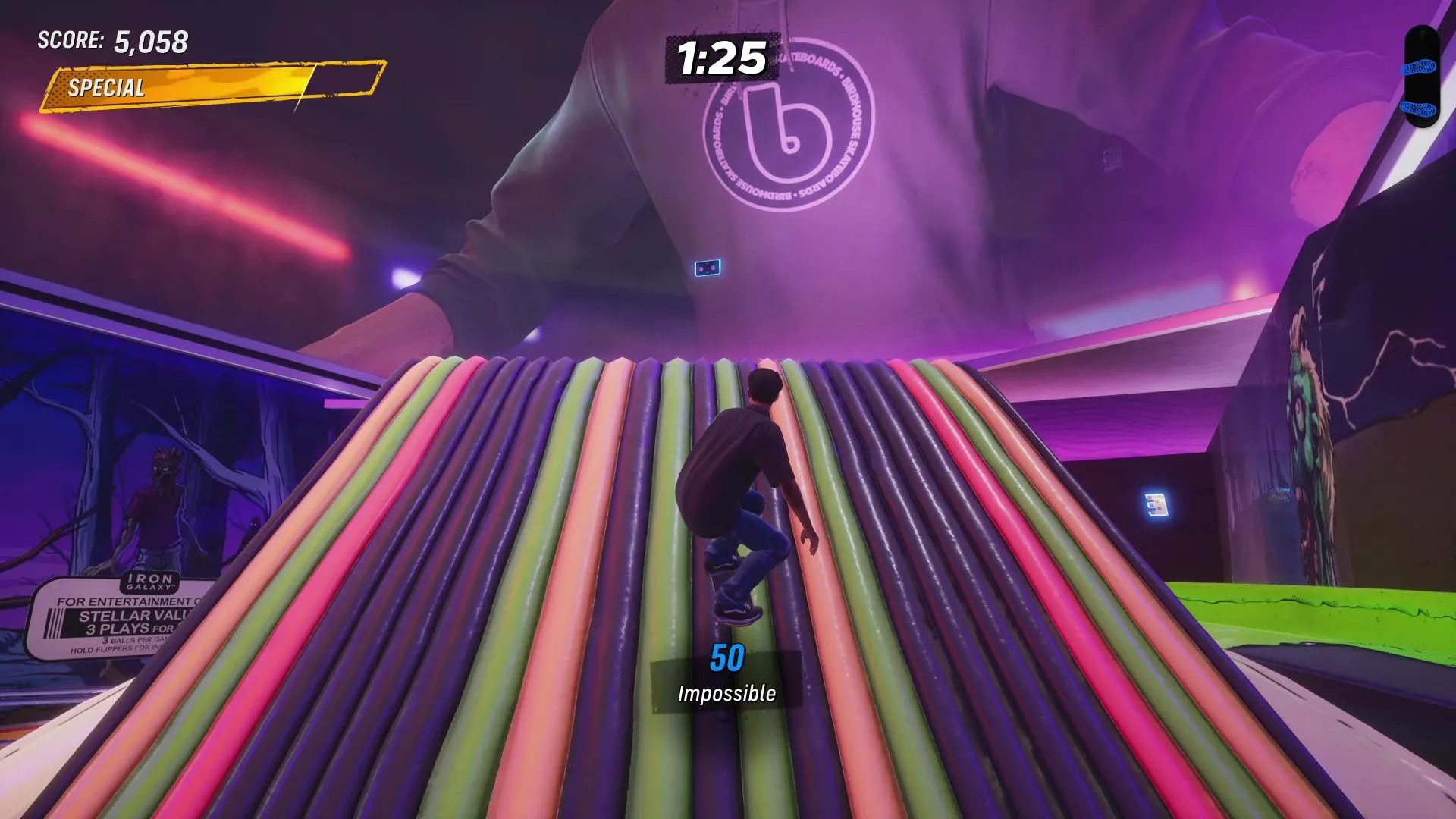 Vị trí Secret Tape khó tiếp cận trong màn Pinball của Tony Hawk's Pro Skater 4