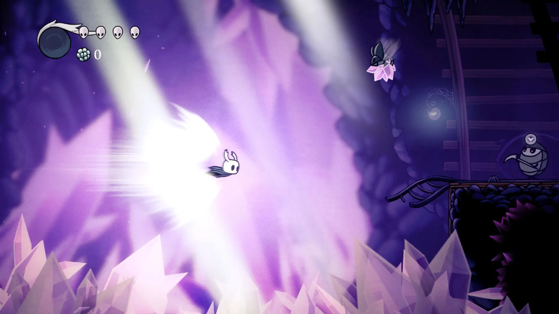 The Knight thực hiện cú lướt trong Hollow Knight, một kỹ năng di chuyển quan trọng để vượt qua môi trường nguy hiểm và né tránh kẻ thù.